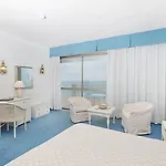 Palace 4*