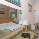 Palace מלון נומאנה