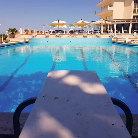 Hotel Palace Numana