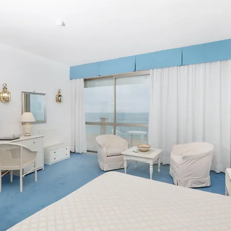 Palace 4*